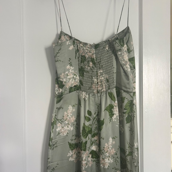 Reformation Frankie Dress in Tea Garden - Picture 4 of 5